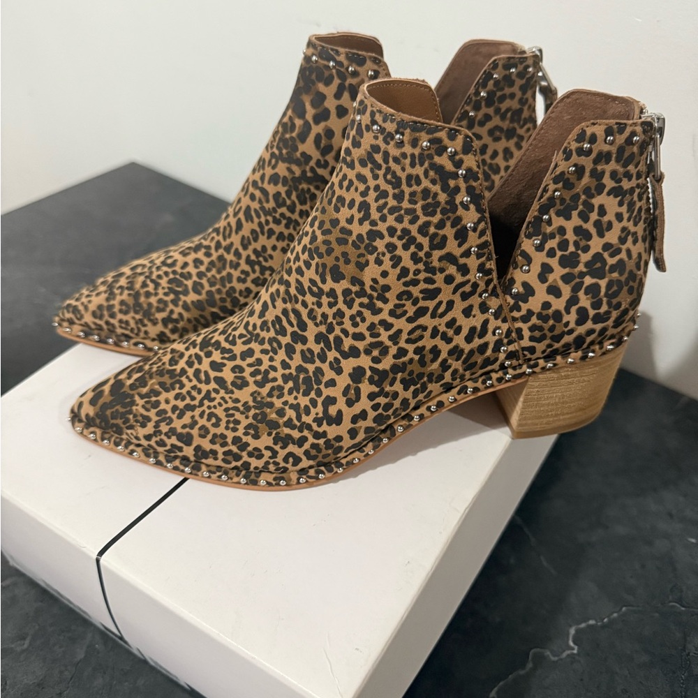 Dolce Vita Leopard Print Ankle Booties